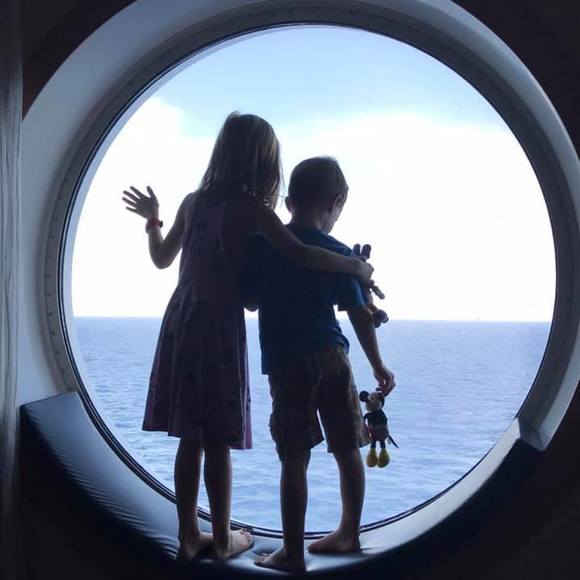 Profile Picture of Sarah Olsem (@rsolsem) on Poshmark