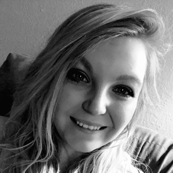 Profile Picture of Casey Andrews (@cama_2012) on Poshmark