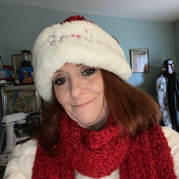 Profile Picture of Jeni Ruback (@indigosmom44) on Poshmark