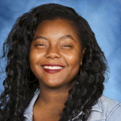 Profile Picture of Beatrice Davis (@AnicaBea) on Twitter