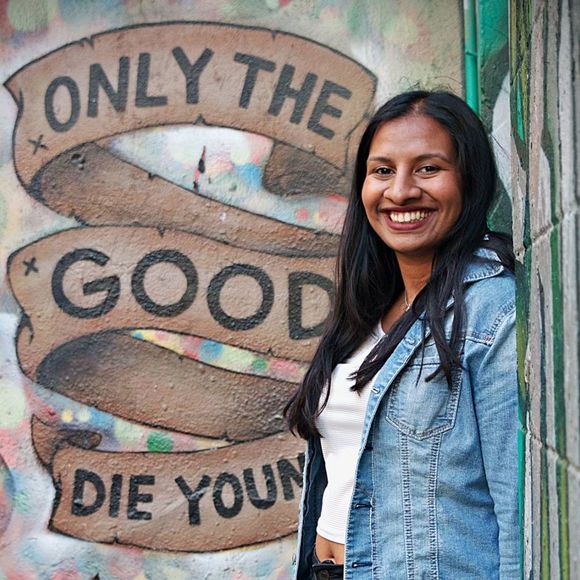 Profile Picture of Sanduni Senarath (@sandunisenarath) on Poshmark