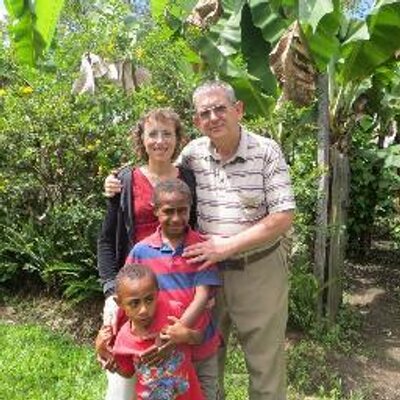 Profile Picture of Bill And Lori Smith (@BilLoriSmithPNG) on Twitter