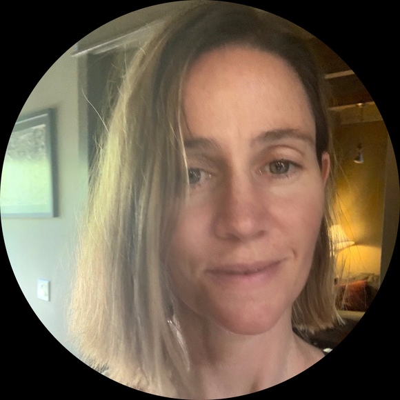 Profile Picture of Mary Egan (@mmegan2) on Poshmark