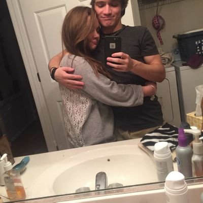 Profile Picture of Baylee Wright (@__bwright__) on Twitter