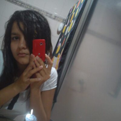 Profile Picture of Paula Holtz (@pauxaxp123) on Twitter