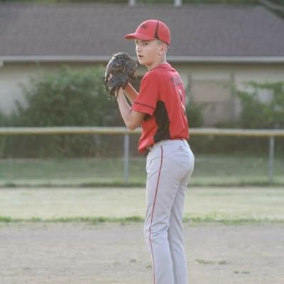 Profile Picture of Evan Thayer (@EvanThayer12) on Twitter