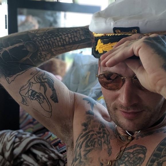 Profile Picture of Michael Stuthard (@stutastep) on Poshmark