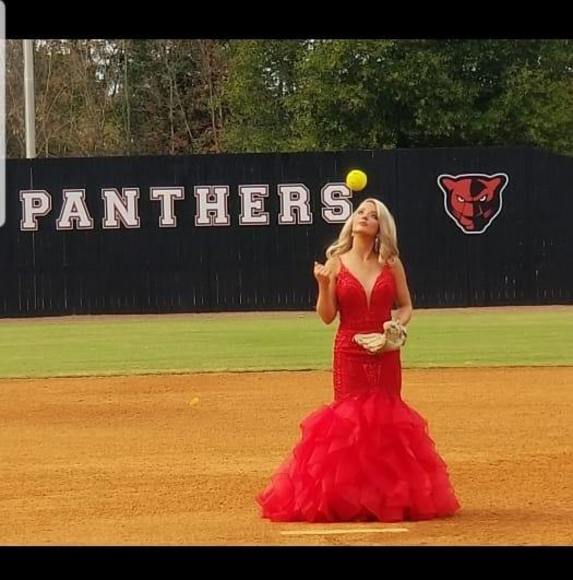 Profile Picture of Dawn Montague (@dawnmontague74) on Poshmark