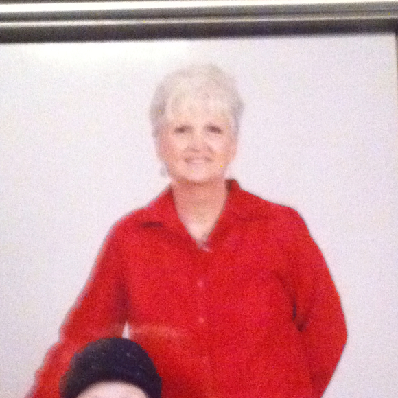 Profile Picture of Pam Labello (@phl1012) on Poshmark