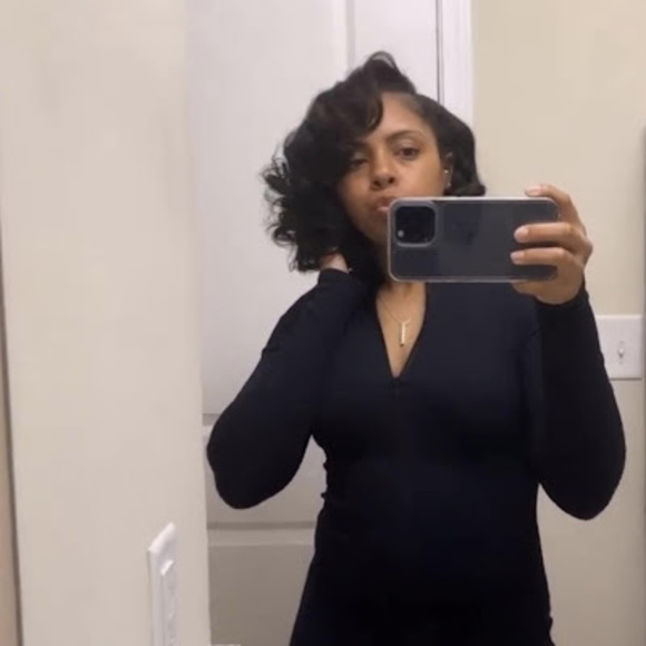 Profile Picture of Camary Templer (@camaryt) on Poshmark