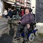 Profile Picture of michael (@micha_braucht_eure_hilfe) on Instagram