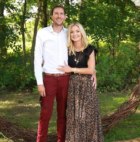 Profile Picture of Jasmine Burnstad (@lbbbhedke) on Poshmark