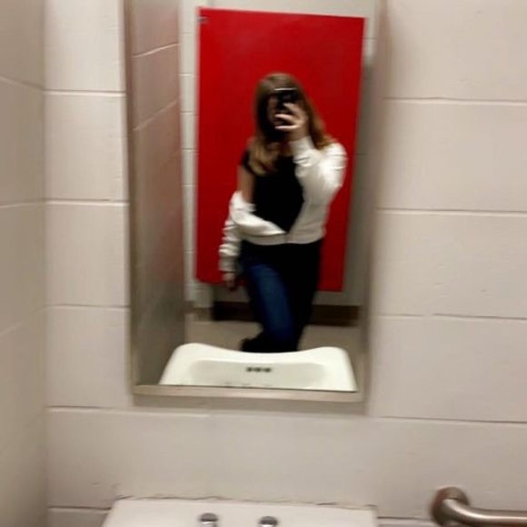 Profile Picture of Hayden Maleski (@haydenmaleski) on Poshmark