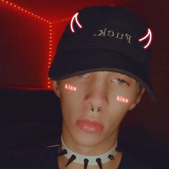 Profile Picture of Bastian Asire (@rwillymgp) on Poshmark