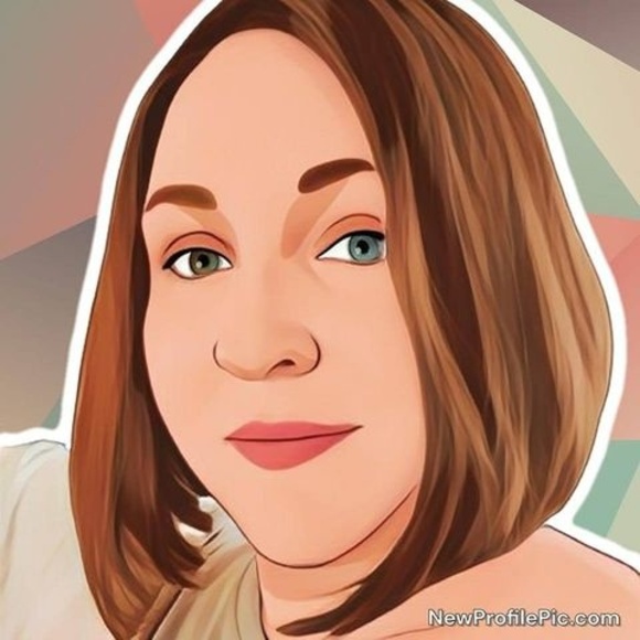 Profile Picture of Adrienne Pretzer (@adriennepretzer) on Poshmark