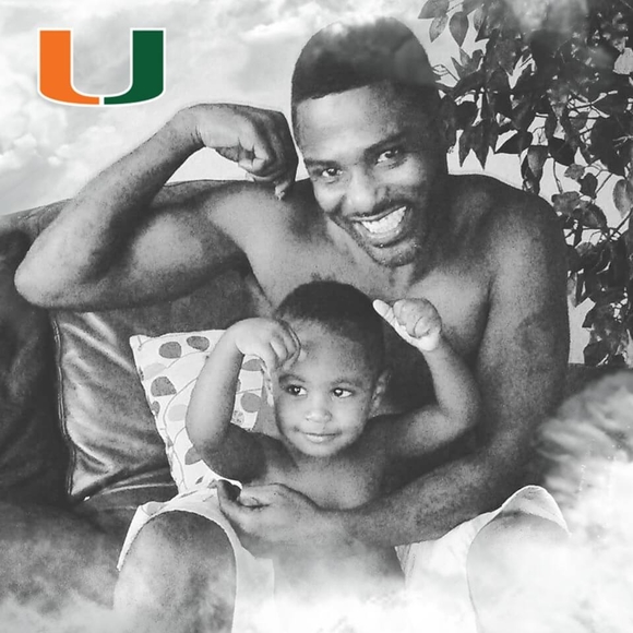 Profile Picture of James Hamilton (@jimpimp) on Poshmark