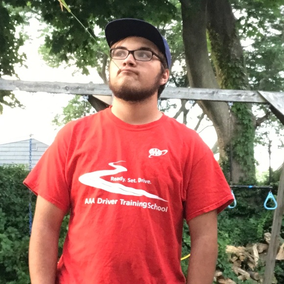 Profile Picture of Danny Brodeur (@danman4102) on Poshmark