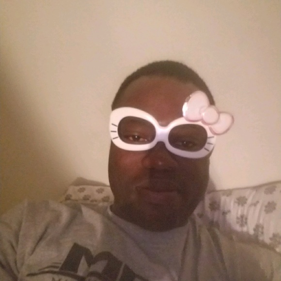 Profile Picture of Olabode Fatomi (@olabodef80) on Poshmark