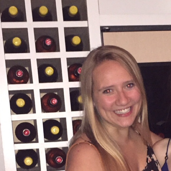 Profile Picture of Mallory Doolan (@maldoolan) on Poshmark