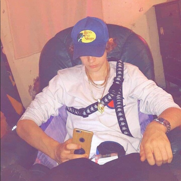Profile Picture of Dylan Huggins (@dylan_huggins) on Poshmark