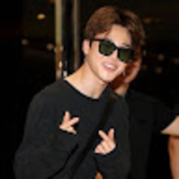 Profile Picture of Serenity Williams (@serenitywill130) on Poshmark