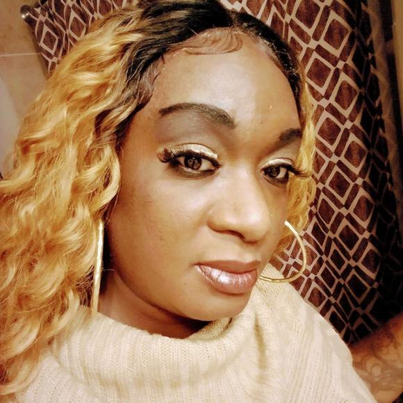 Profile Picture of Brenea Debrow (@breneadebrow) on Poshmark