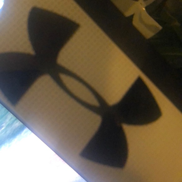 Profile Picture of Antheny Hendricksom (@antheny663) on Poshmark