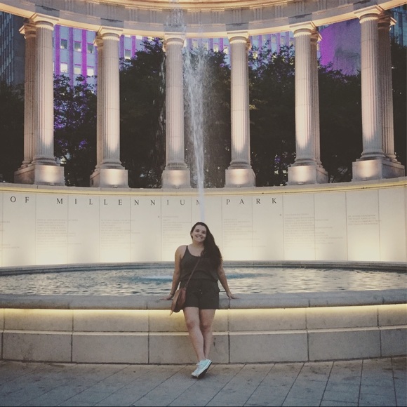 Profile Picture of Mackenzie Quinlan (@m_quinlan) on Poshmark