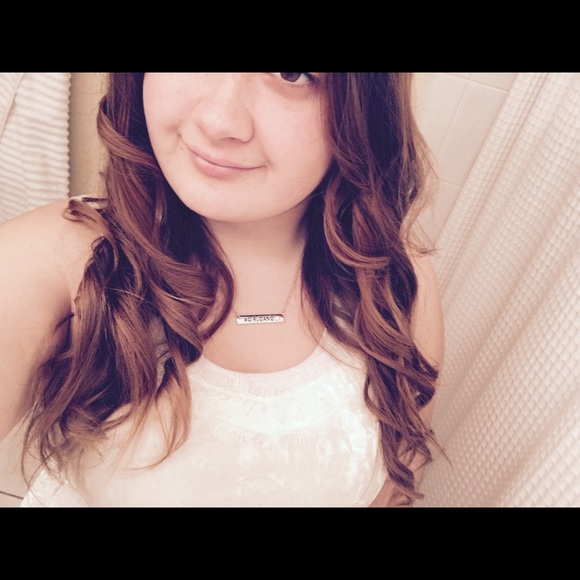 Profile Picture of Marrissa Alfter (@marrissa71213) on Poshmark