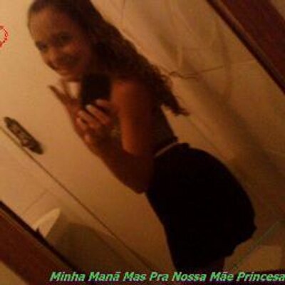 Profile Picture of Julia Bayer (@juliabayer10) on Twitter