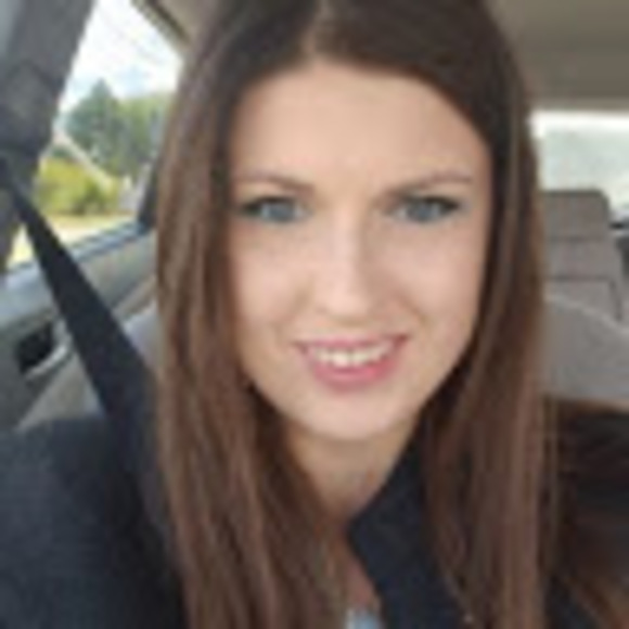 Profile Picture of Nataliia Magal (@magalnat) on Poshmark