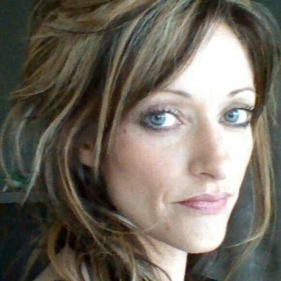 Profile Picture of Moriah Dokos (@morehm) on Poshmark