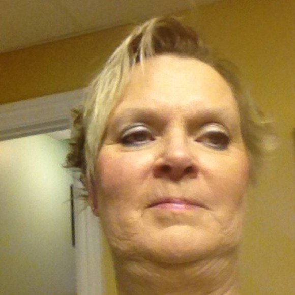 Profile Picture of Phyllis Wilcoxson (@phylprice) on Poshmark