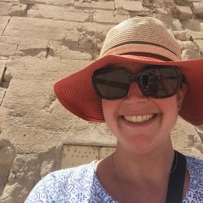 Profile Picture of Alison K. (@elliewick) on Twitter