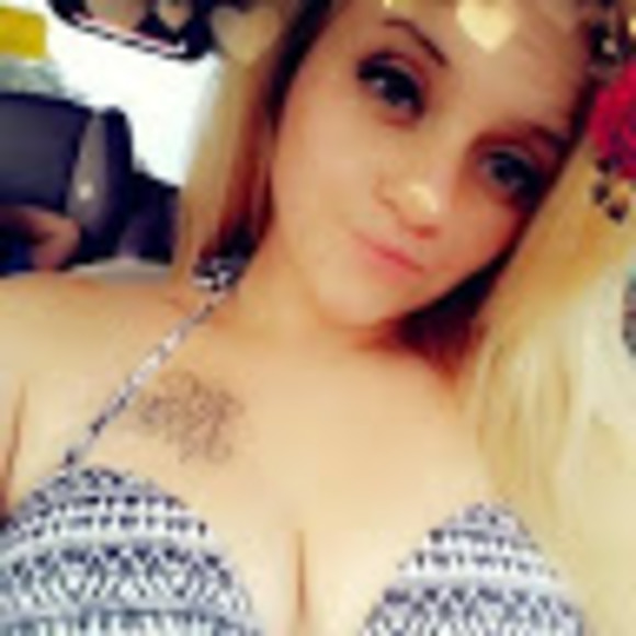 Profile Picture of Tasha Beighley (@rojastasha13) on Poshmark