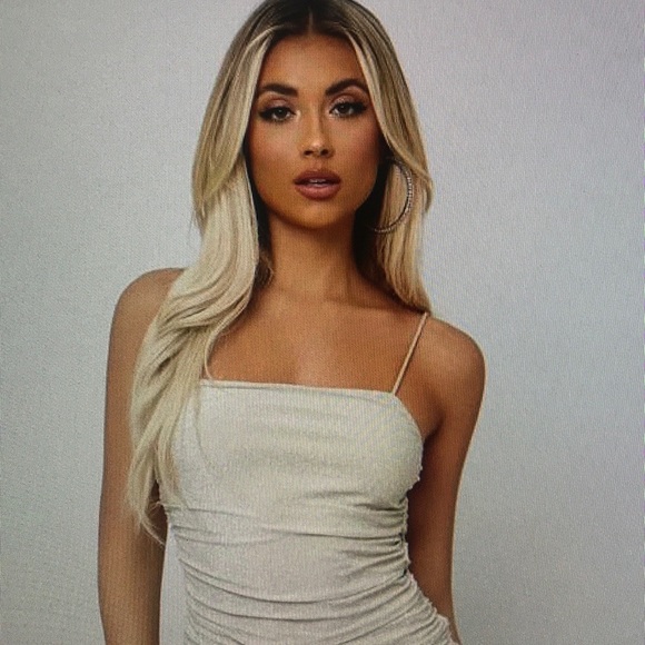 Profile Picture of Luz Henry (@luzhenry19) on Poshmark