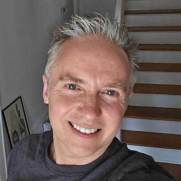 Profile Picture of Robert Heck (@raddyrad) on Poshmark