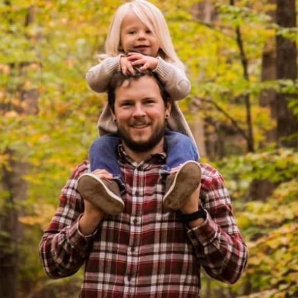 Profile Picture of Joshua Stowie (@jstowie) on Poshmark