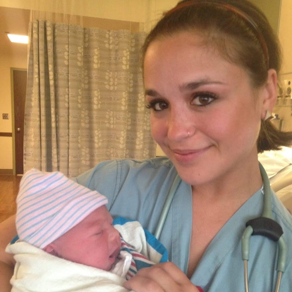 Liza Bergrin - Poshmark Profile Picture of Liza Bergrin (@lizalou87) on Poshmark