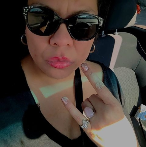 Profile Picture of Natalie Servantes (@natwyatt) on Poshmark