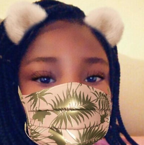 Profile Picture of Lashaunda Lashaunda (@lashaunda_l) on Poshmark