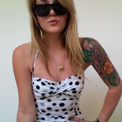 Profile Picture of Hollie Kim (@Hollie711ml) on Twitter