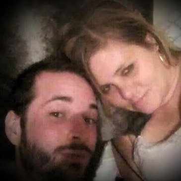 Profile Picture of ChrisNShay (@ChrisShay) on Twitter