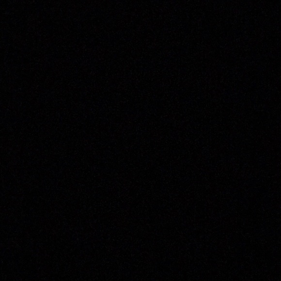 Profile Picture of Liz Angerbauer (@lizangerbauer) on Poshmark