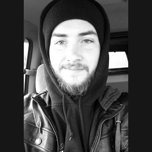Profile Picture of Joe Cotelos (@joecotelos) on Poshmark
