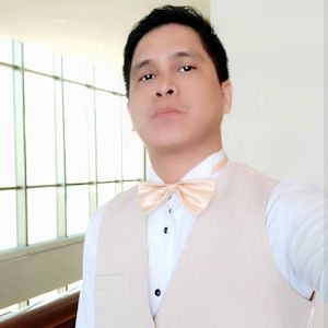 Profile Picture of sean (@seanpejangco) on Tiktok