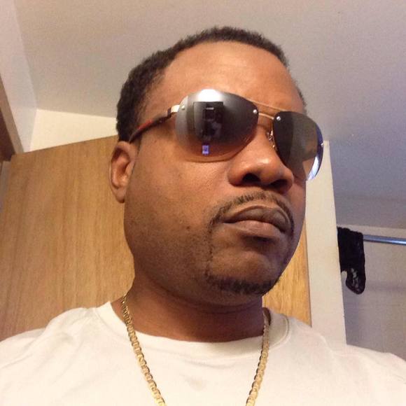 Profile Picture of Alexandre Pierre (@alexandrepierre) on Poshmark