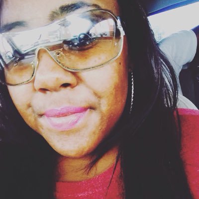 Profile Picture of Phyllis Kelly (@PhillycheeseBoo) on Twitter