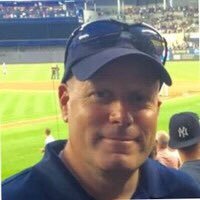 Profile Picture of Tom Neylon (@TomUmass) on Twitter