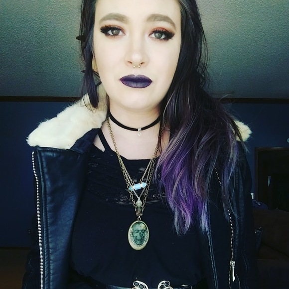 Profile Picture of Katie Gremlin (@radkek13) on Poshmark